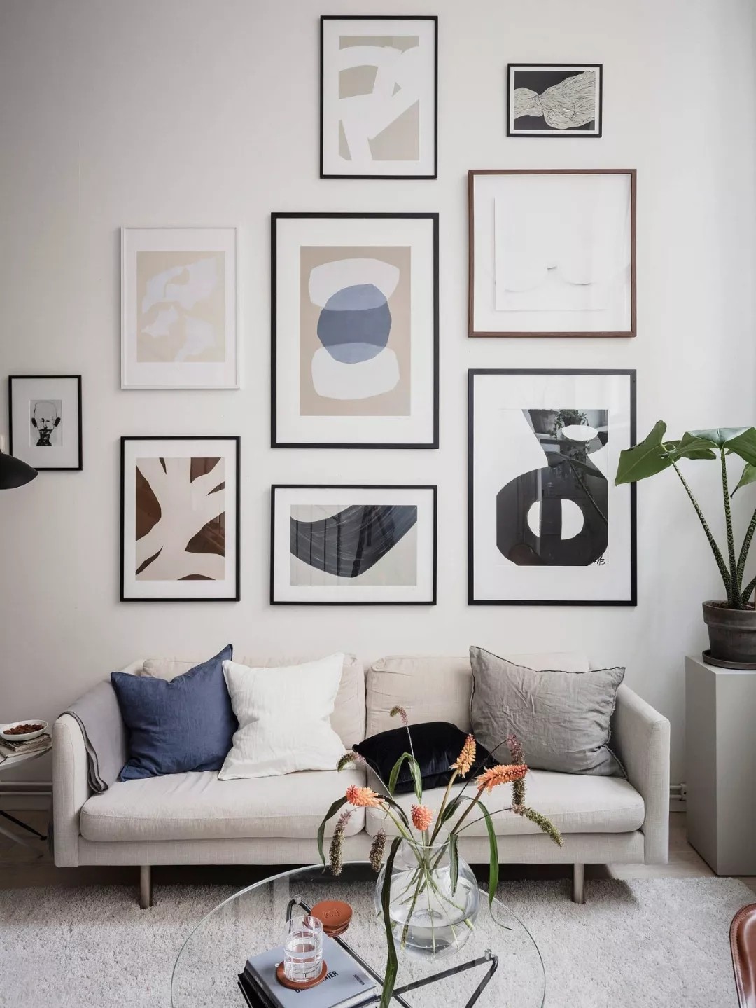 广州装修公司现代简约风格公寓装修效果图-客厅沙发 广州装修公司现代简约风格公寓装修效果图-客厅沙发